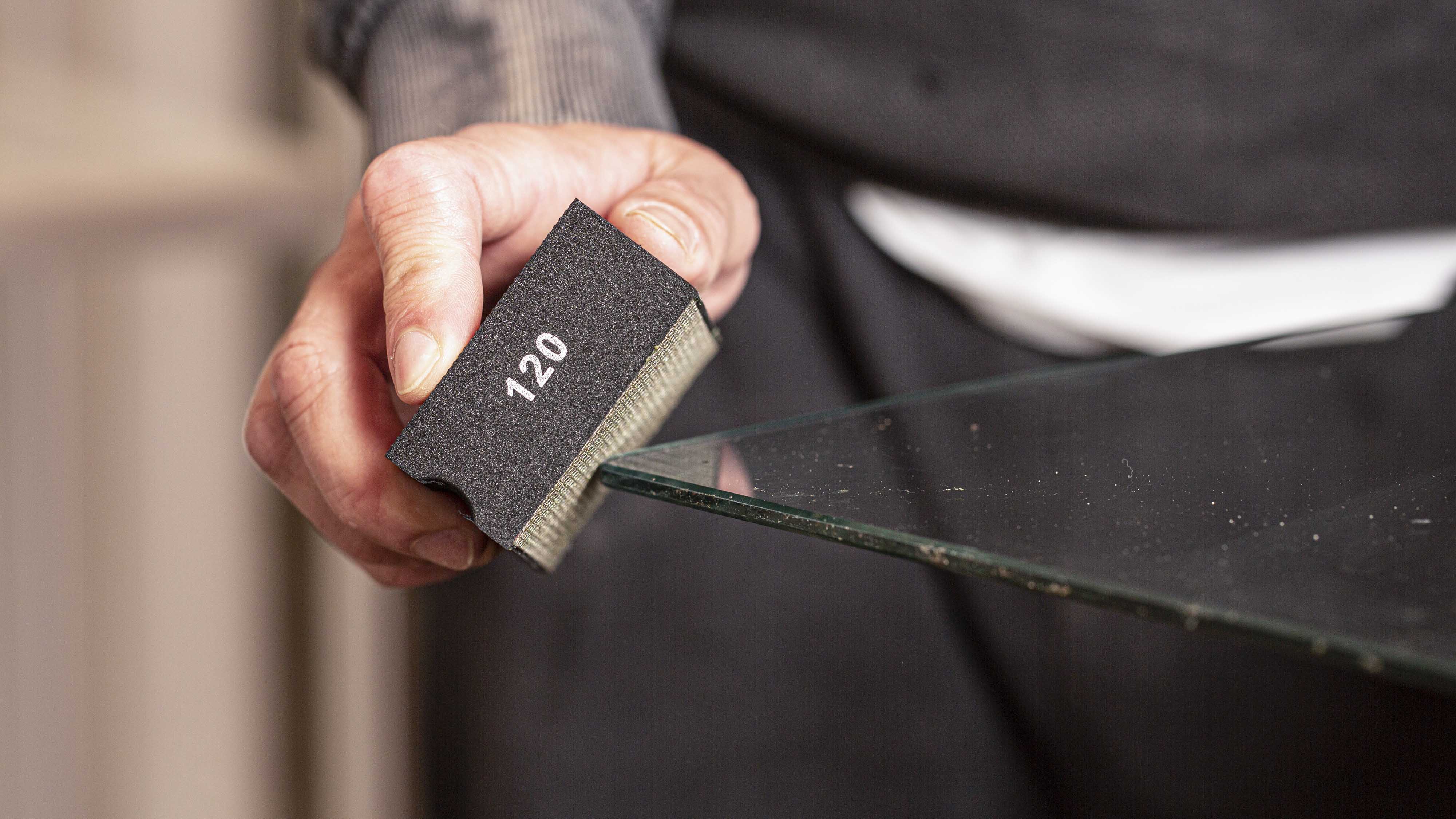 PRO Diamond Hand Sanding Pad - Grit 120 Coarse - Image 4