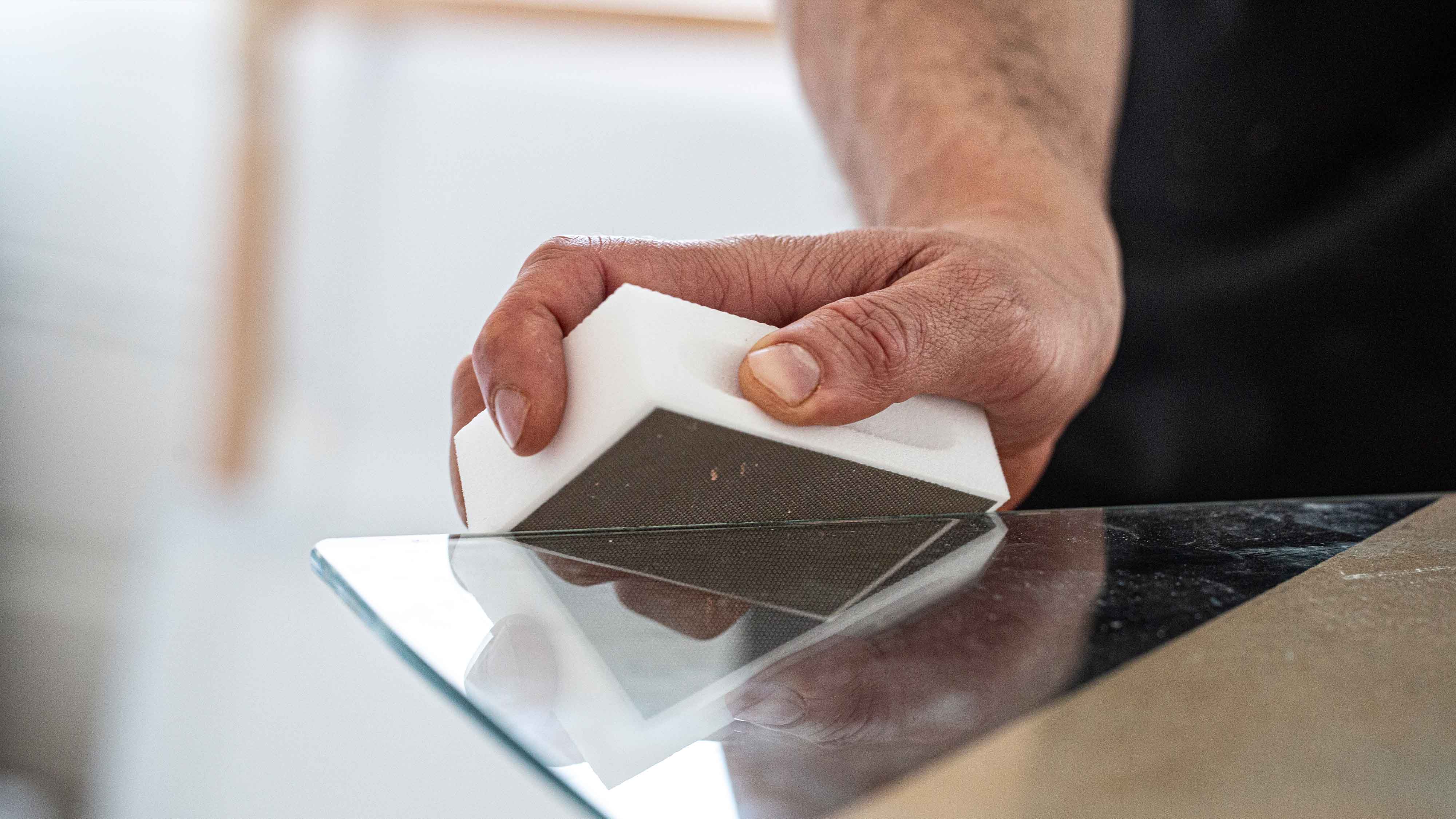 PRO Diamond Hand Sanding Pad - Grit 600 Ultra Fine - 2 Pads - Image 4