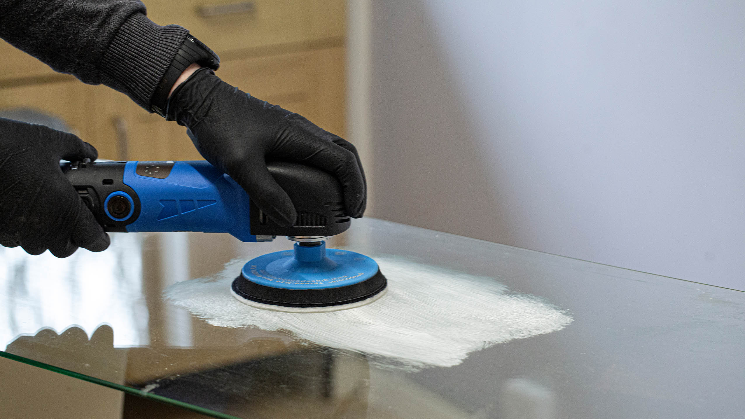 PRO Glass Polishing Kit With Polisher - Image 4