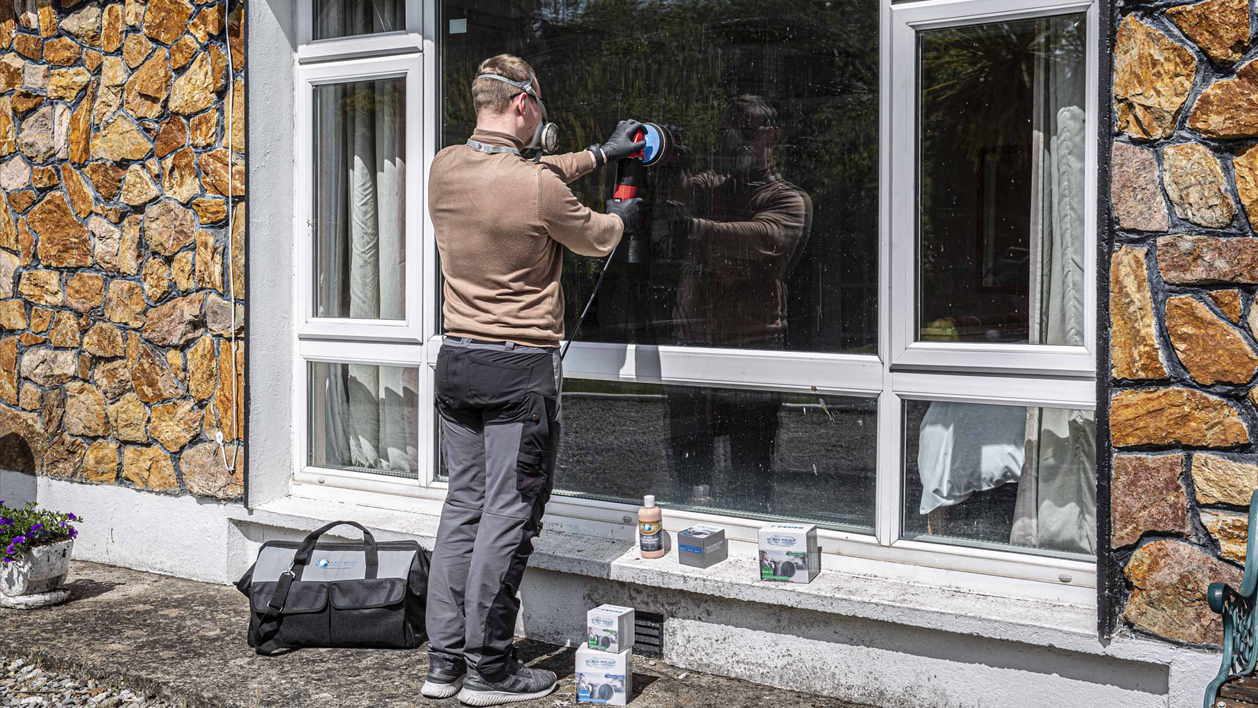 PRO Glass Scratch Removal System with FLEX Polisher - Image 6